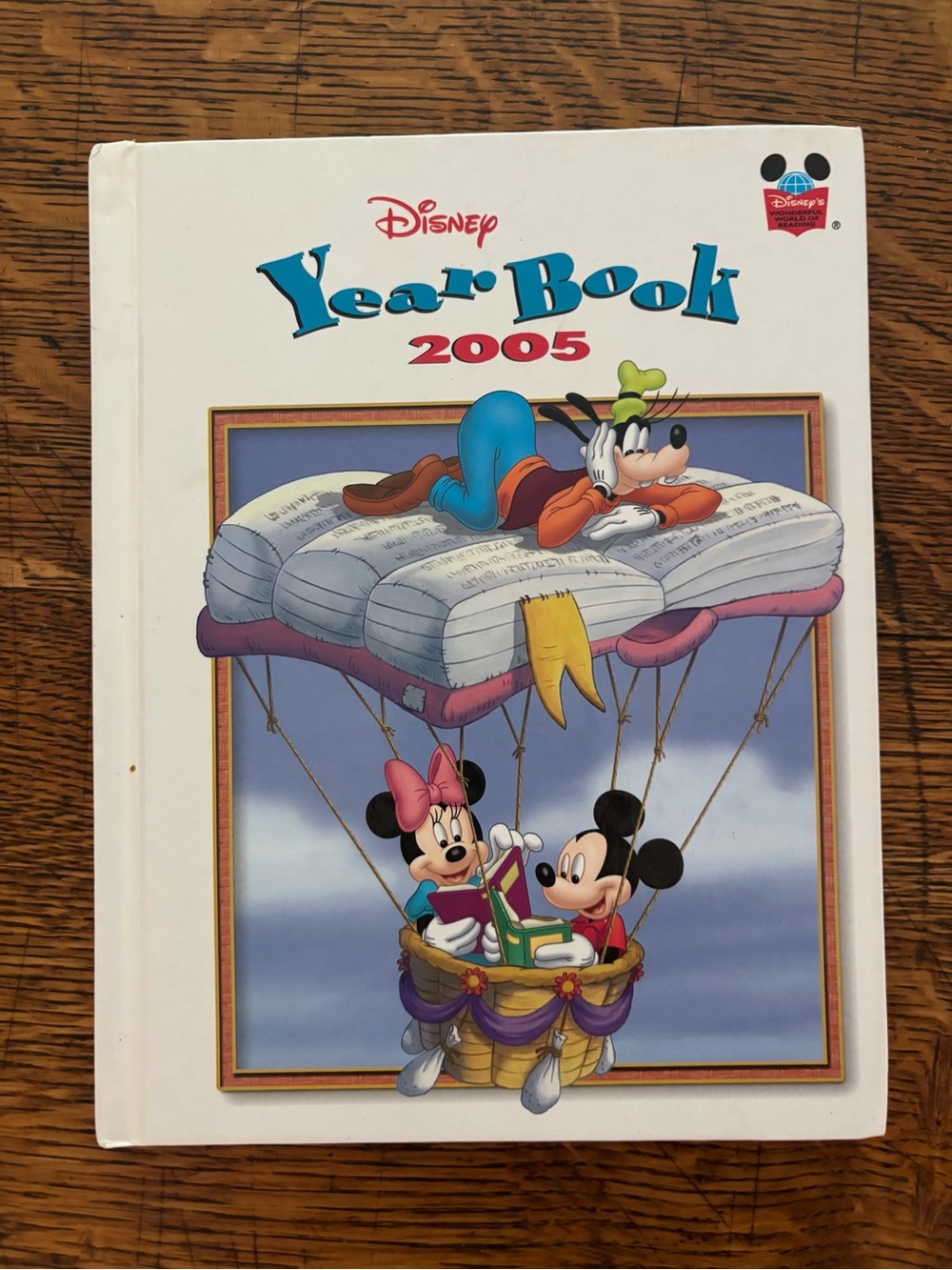 Vintage Y2K Disney Year Book 2005 - Picture 1 of 6
